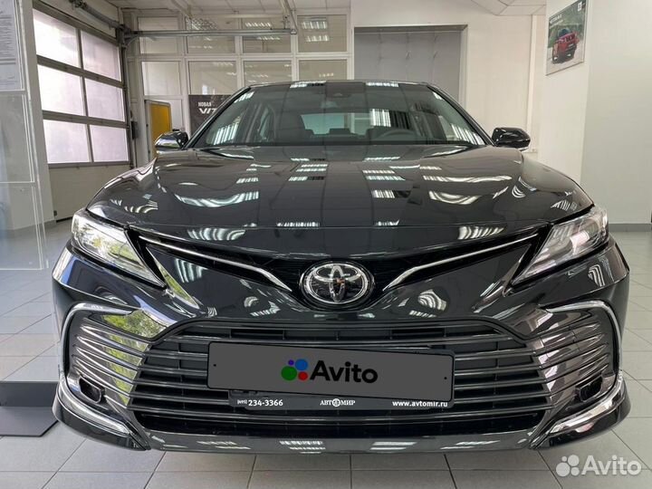 Toyota Camry 2.5 AT, 2023
