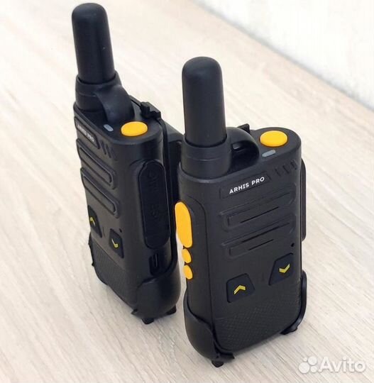 Рация-радиостанция с гарнитурой-наушником