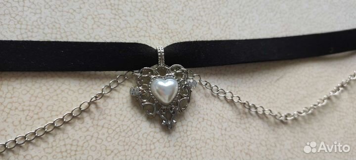 Сережки, чокер