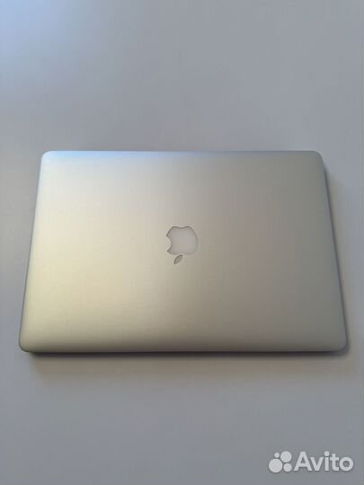 Apple MacBook Pro 15 (Mid 2015)