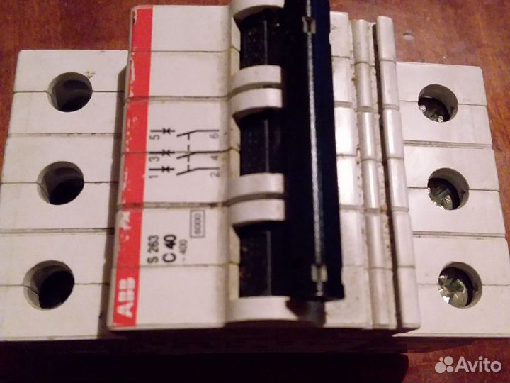 Автоматический выключатель Made EC