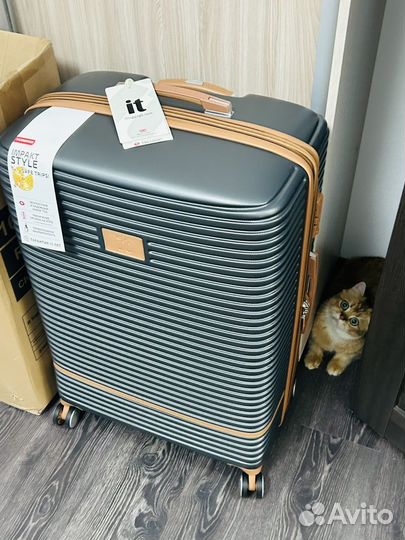 It luggage Чемодан ABS пластик 80 см 159 л