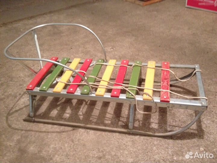 Санки детские со спинкой