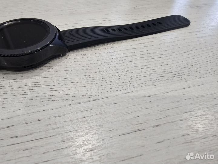 Samsung galaxy watch SM-R810X live demo (44mm)