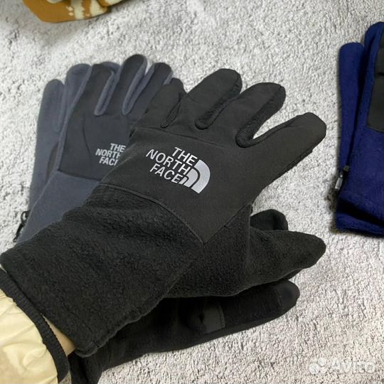 Перчатки The North Face