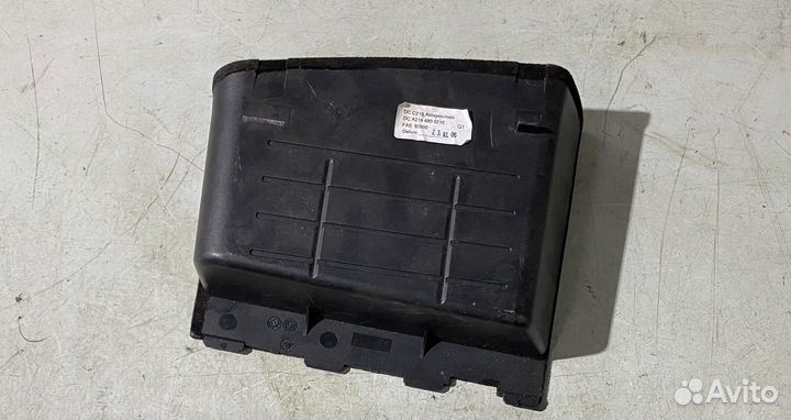 Ящик передней консоли Mercedes Benz W219