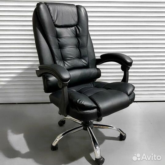 Офисное компьютерное кресло