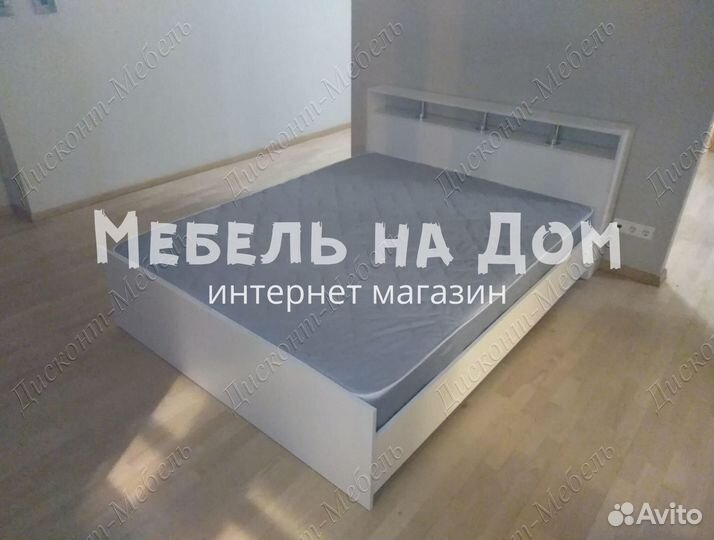 Кровать