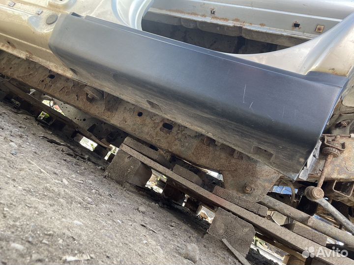 Накладка на порог задняя левая Ssang Yong Kyron