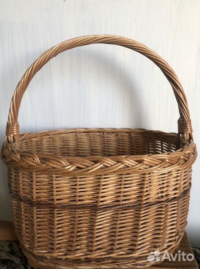 Корзина плетеная