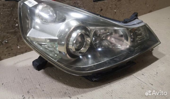 Фары xenon nissan wingroad y12