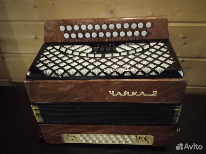 Продам гармонь чайка 2