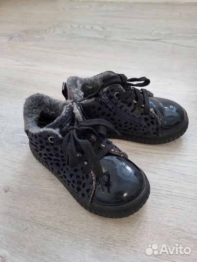Ботинки демисезонные для девочки 25 размер