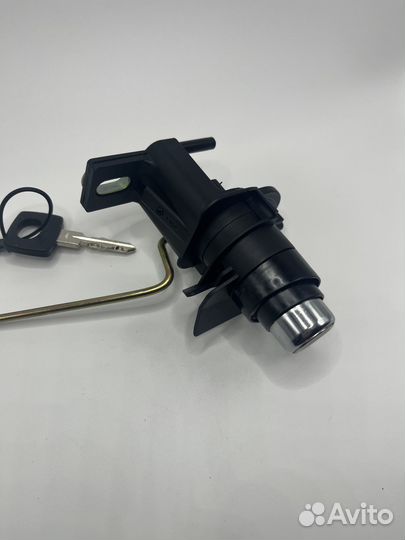 Замок багажника W124 Новый и оригинальный