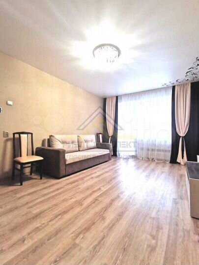 2-к. квартира, 54 м², 3/10 эт.