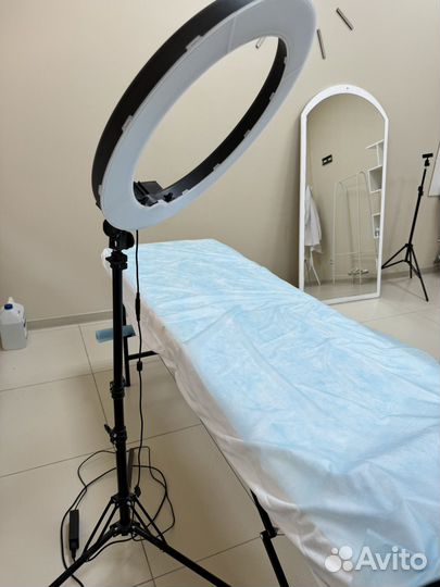 Кольцевая лампа 45 см со штативом