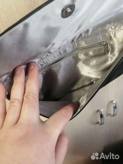 Клатч чёрный на цепочке