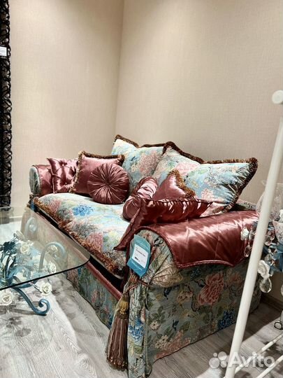 Диван.Продажа выстав.образцов Premium class