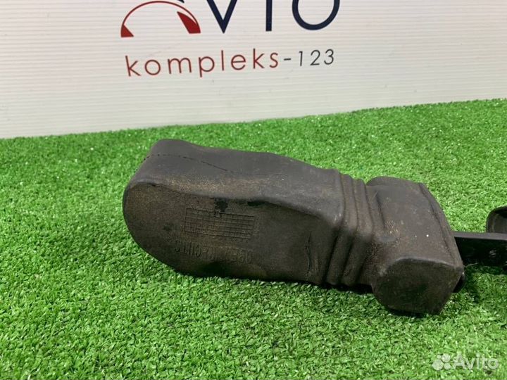 Ограничитель двери Audi Q5 8R cdnc 2009