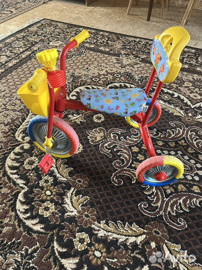 Трехколесный велосипед