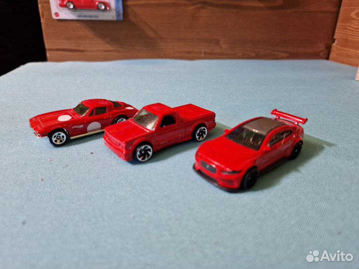 Hot wheels машинки 3 штуки