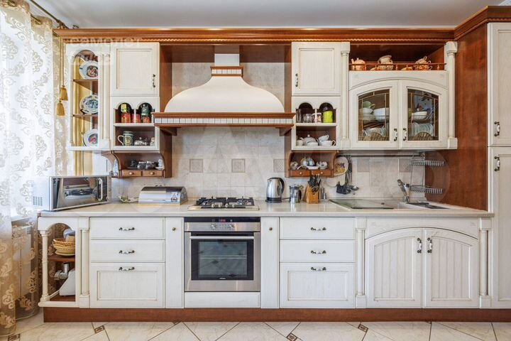 4-к. квартира, 146,9 м², 4/6 эт.