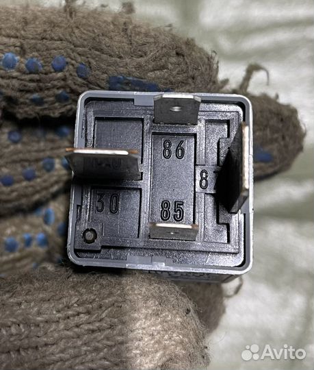 Реле 18 Skoda Fabia 1.4 AUB 2001