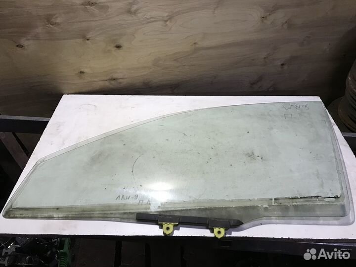 Стекло переднее правое Mitsubishi Lancer 9