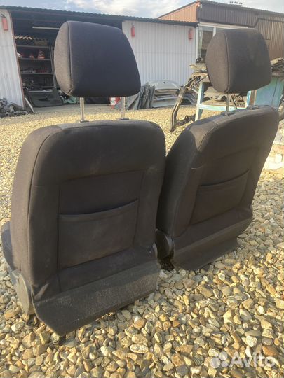 Передние сидения Хендай Гетц