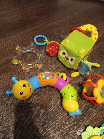 Погремушки/игрушки для малышей пакетом