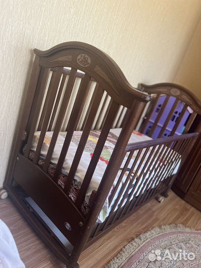 Детская кроватка