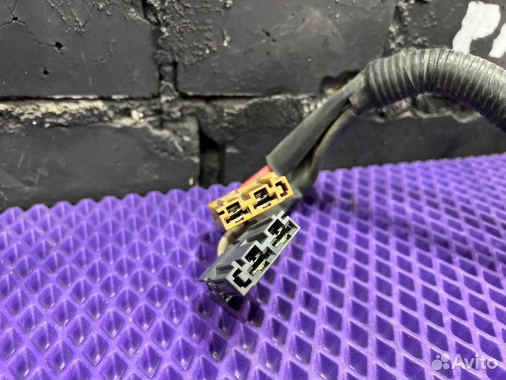 Блок предохранителей Nissan Juke YF15-218419