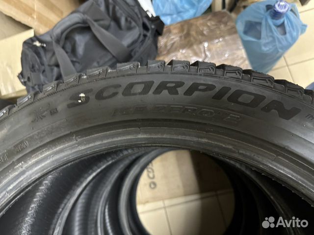 Pirelli Ice Zero 2 285/40 R21 109H