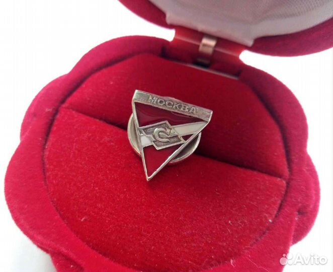 Знак, значок серебро 925. Спартак. Футбольный клуб