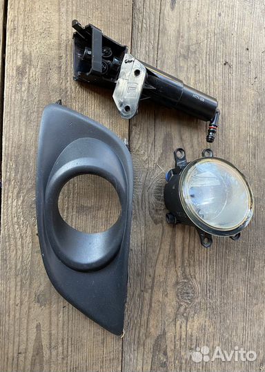 Фара противотуманная Toyota