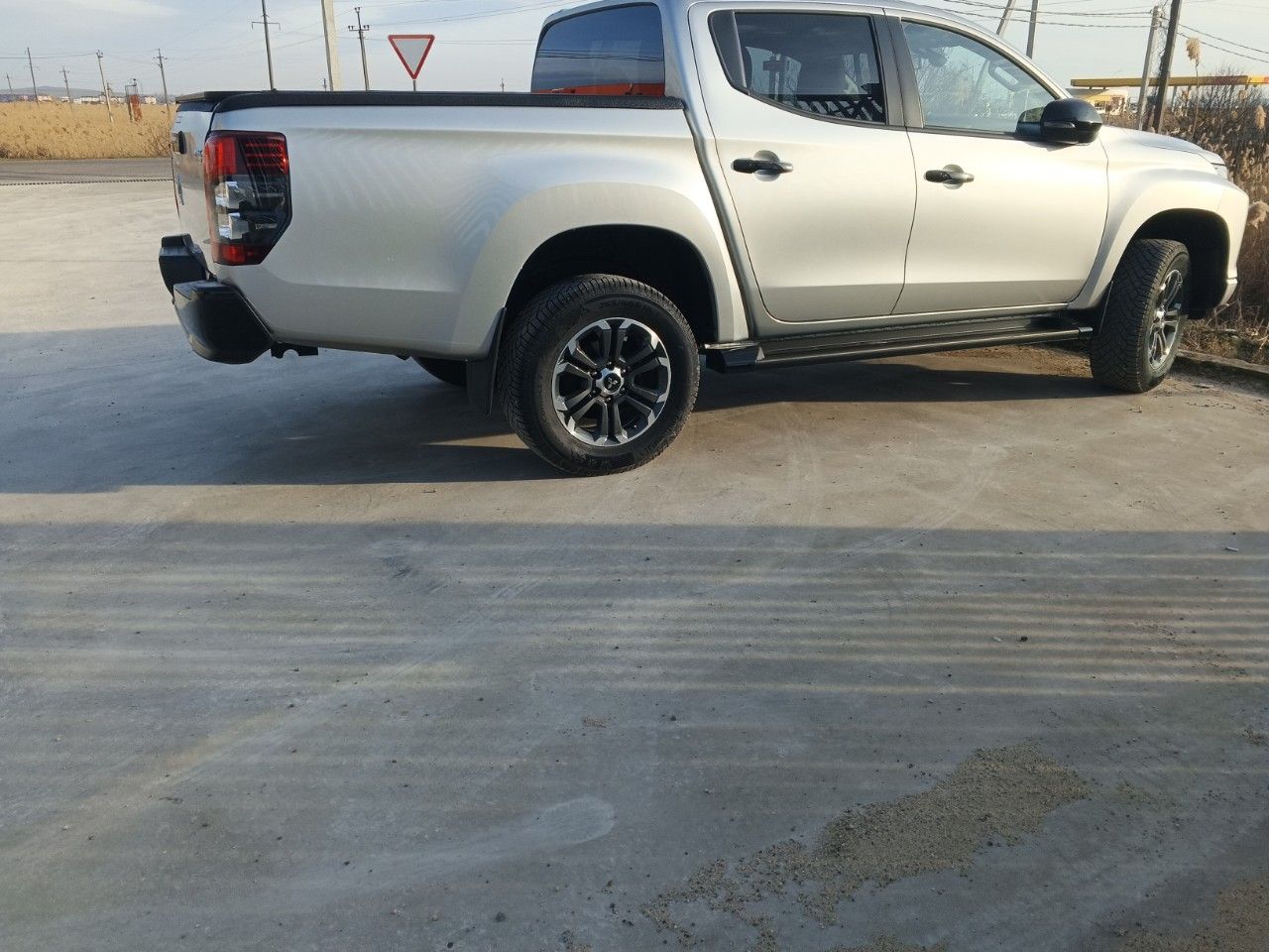 Mitsubishi L200: фото владельца