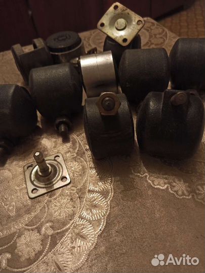 Мебельные колеса разные
