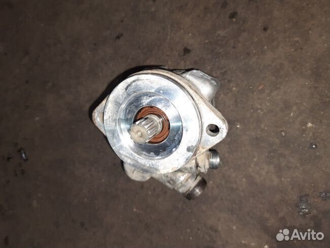 Насосик гура Daf Xf 105.460 MX340S2 2008