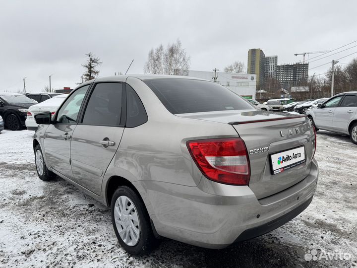 LADA Granta 1.6 МТ, 2022, 67 140 км