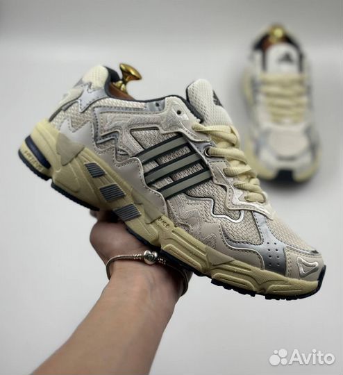 Кроссовки Adidas Bad Bunny Response CL s-3067