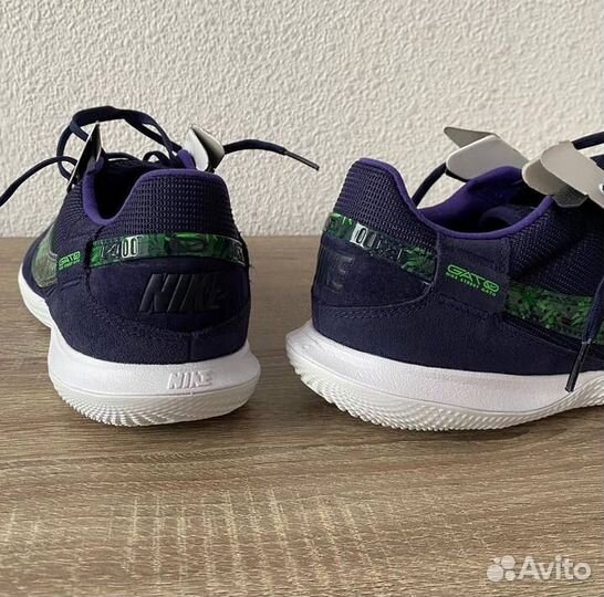 Футзалки Nike