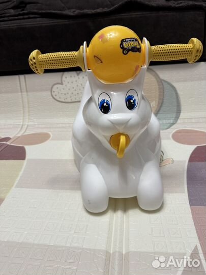 Горшок детский с погремушкой 6+