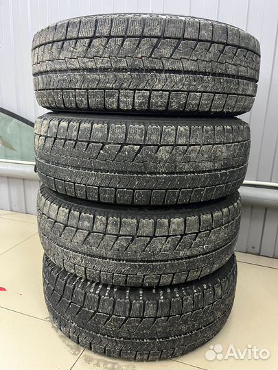 Bridgestone Blizzak VRX 205/65 R15