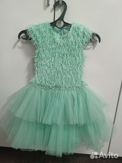 Платье праздничное