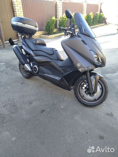 Yamaha T-MAX 530