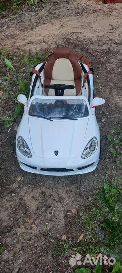 Машина на аккумуляторе