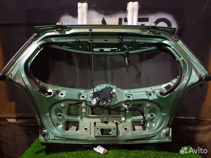 Крышка багажника Renault Megane 2