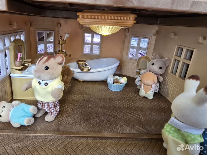 Дом с игрушками Sylvanian Families