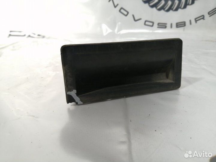 Ручка открывания багажника Volkswagen Passat B6 2