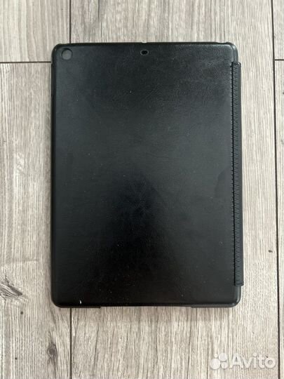 Чехол на iPad 9.7 2017/2018 кожаный